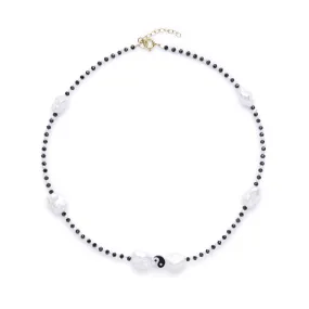 Balance necklace
