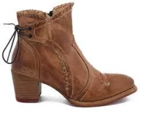 BED STU WOMENS BIA (TAN DIP DYE)