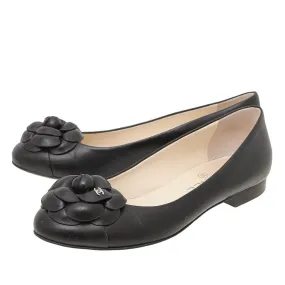 Chanel Black CC Cap Toe Camellia Flat Ballerina 38