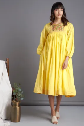 vintage big swirl dress - glistening yellow & spring mornings